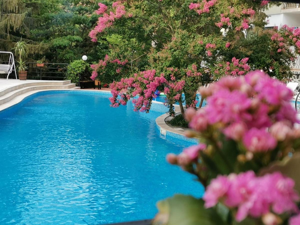 Park Hotel Briz غولدن ساندز المظهر الخارجي الصورة