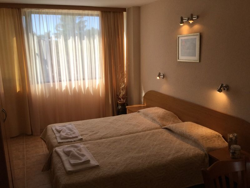 Park Hotel Briz غولدن ساندز المظهر الخارجي الصورة