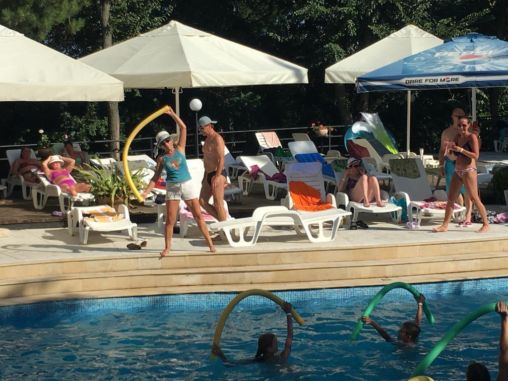 Park Hotel Briz غولدن ساندز المظهر الخارجي الصورة