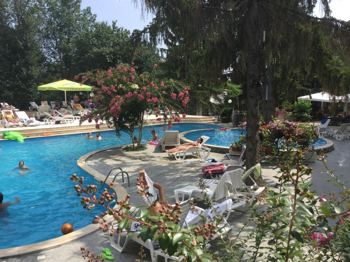 Park Hotel Briz غولدن ساندز المظهر الخارجي الصورة