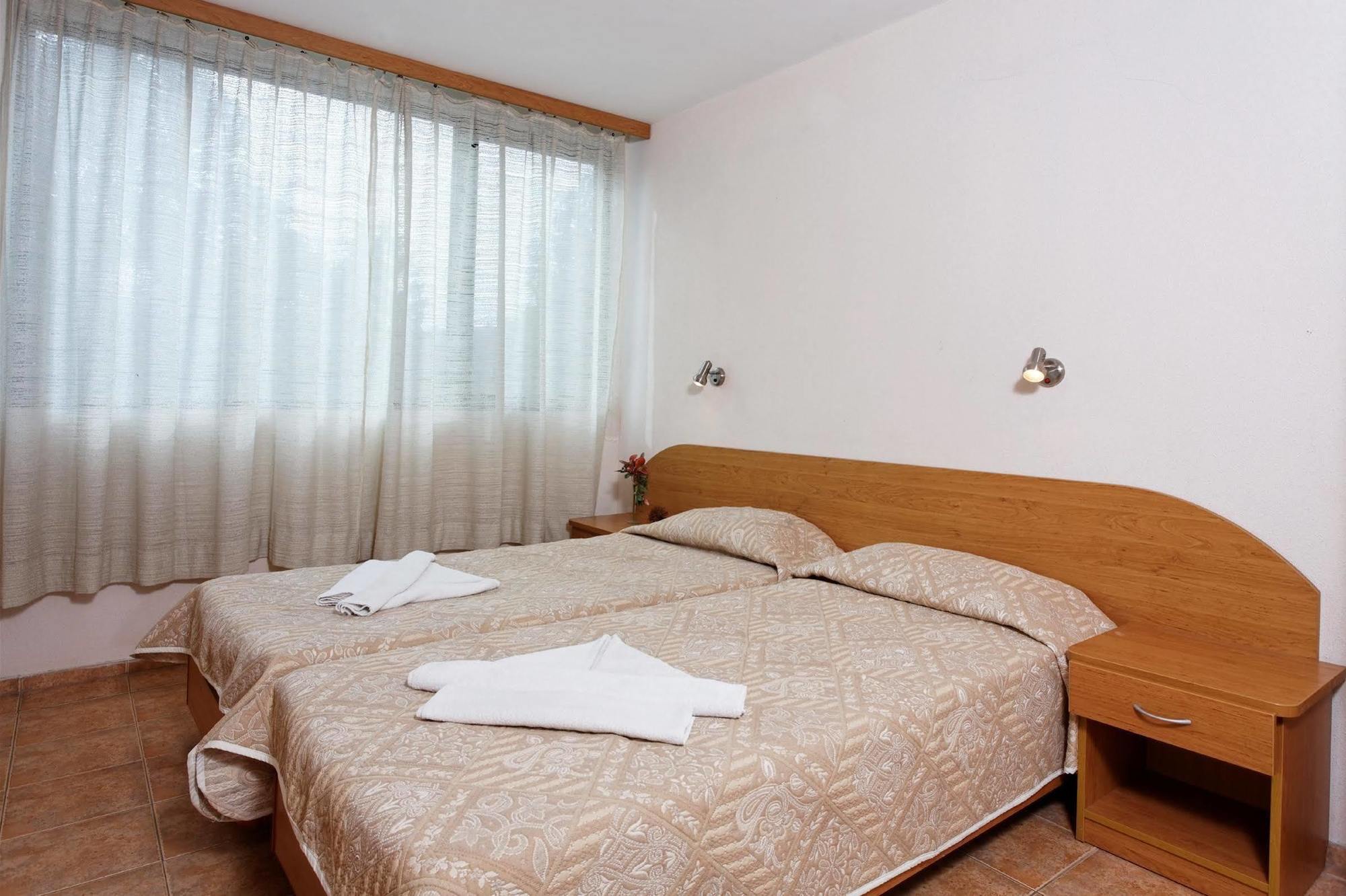 Park Hotel Briz غولدن ساندز المظهر الخارجي الصورة