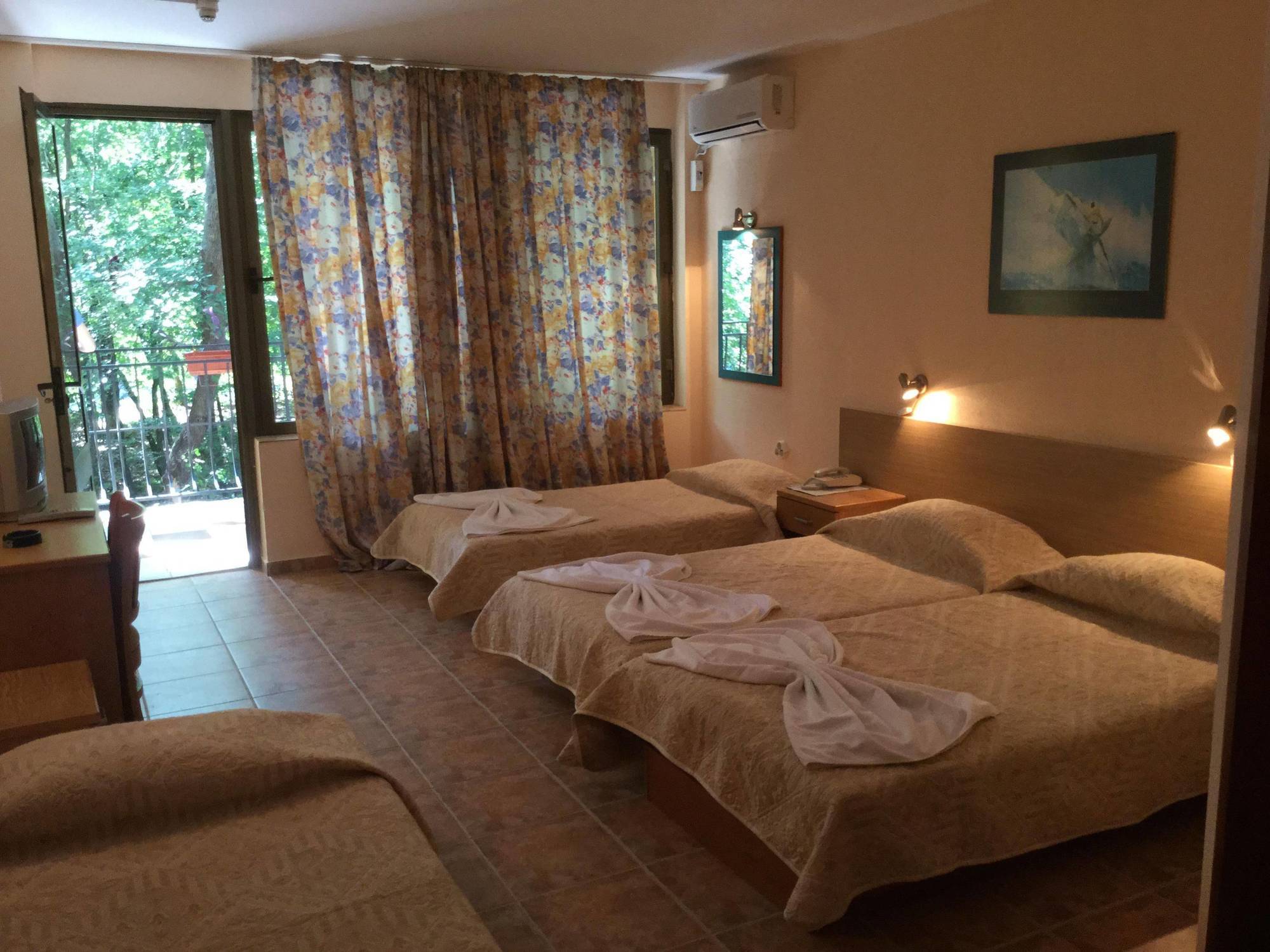 Park Hotel Briz غولدن ساندز المظهر الخارجي الصورة