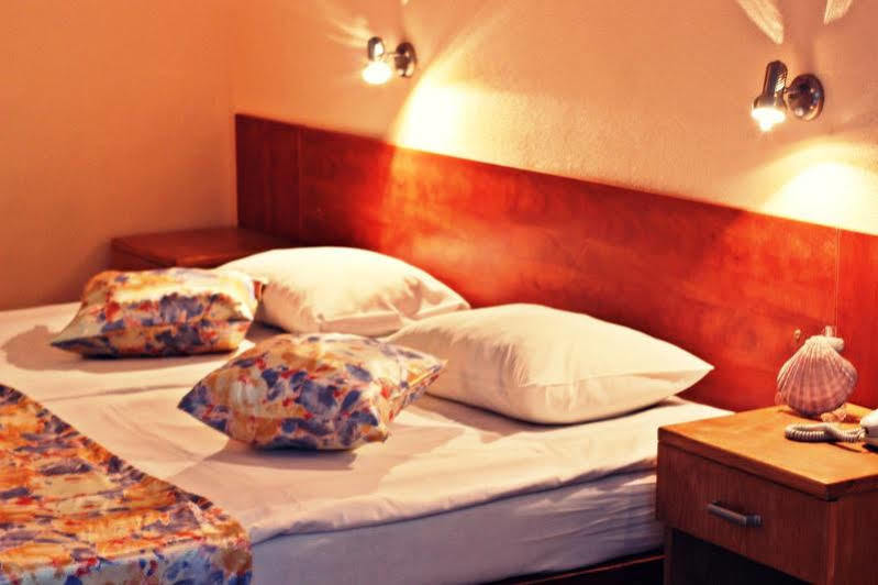 Park Hotel Briz غولدن ساندز المظهر الخارجي الصورة