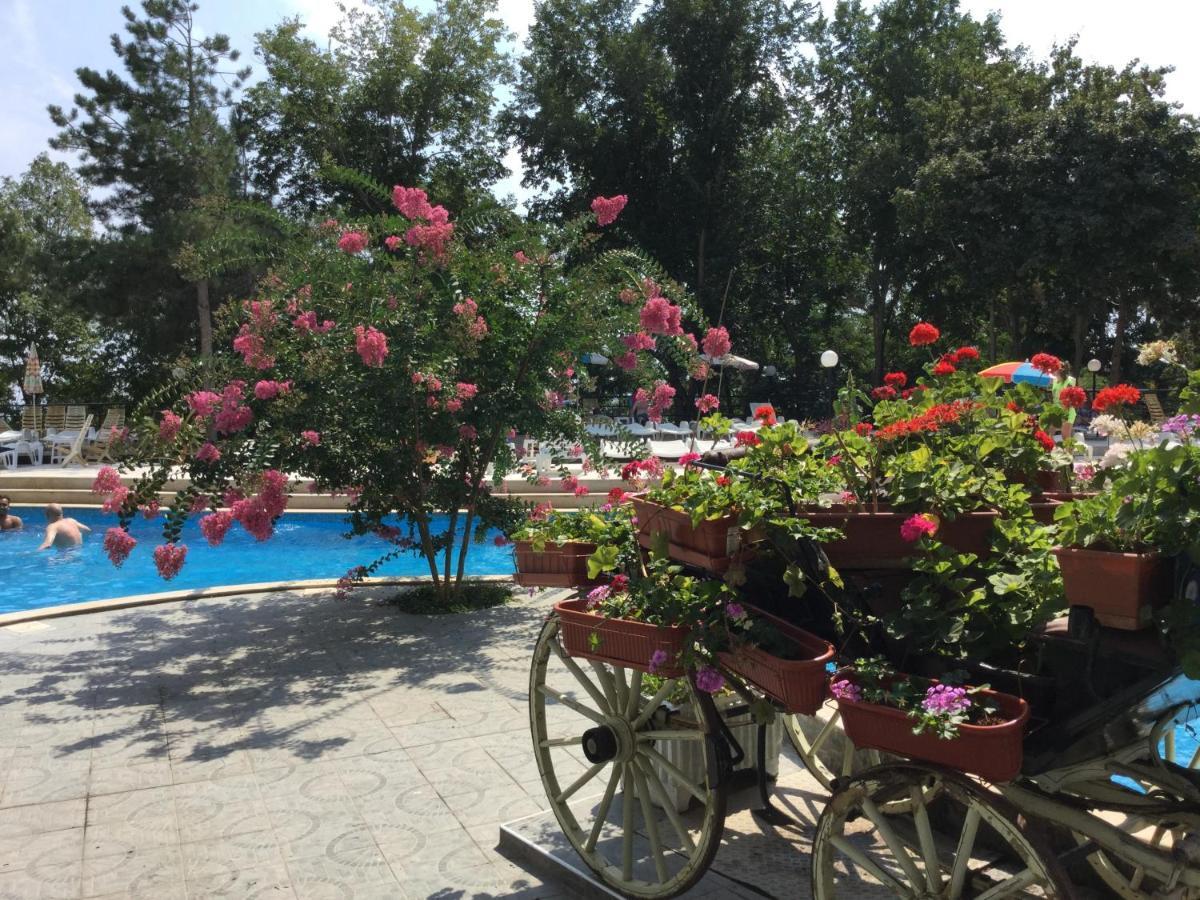 Park Hotel Briz غولدن ساندز المظهر الخارجي الصورة
